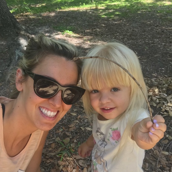 Meet your Posher, Jessica - Picture 2 of 7